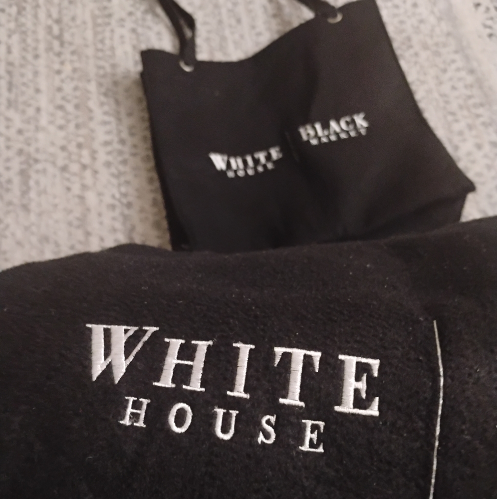 White House Black Market Black Tote Shopping Bags, Set Of 2 - Picture 6 of 7